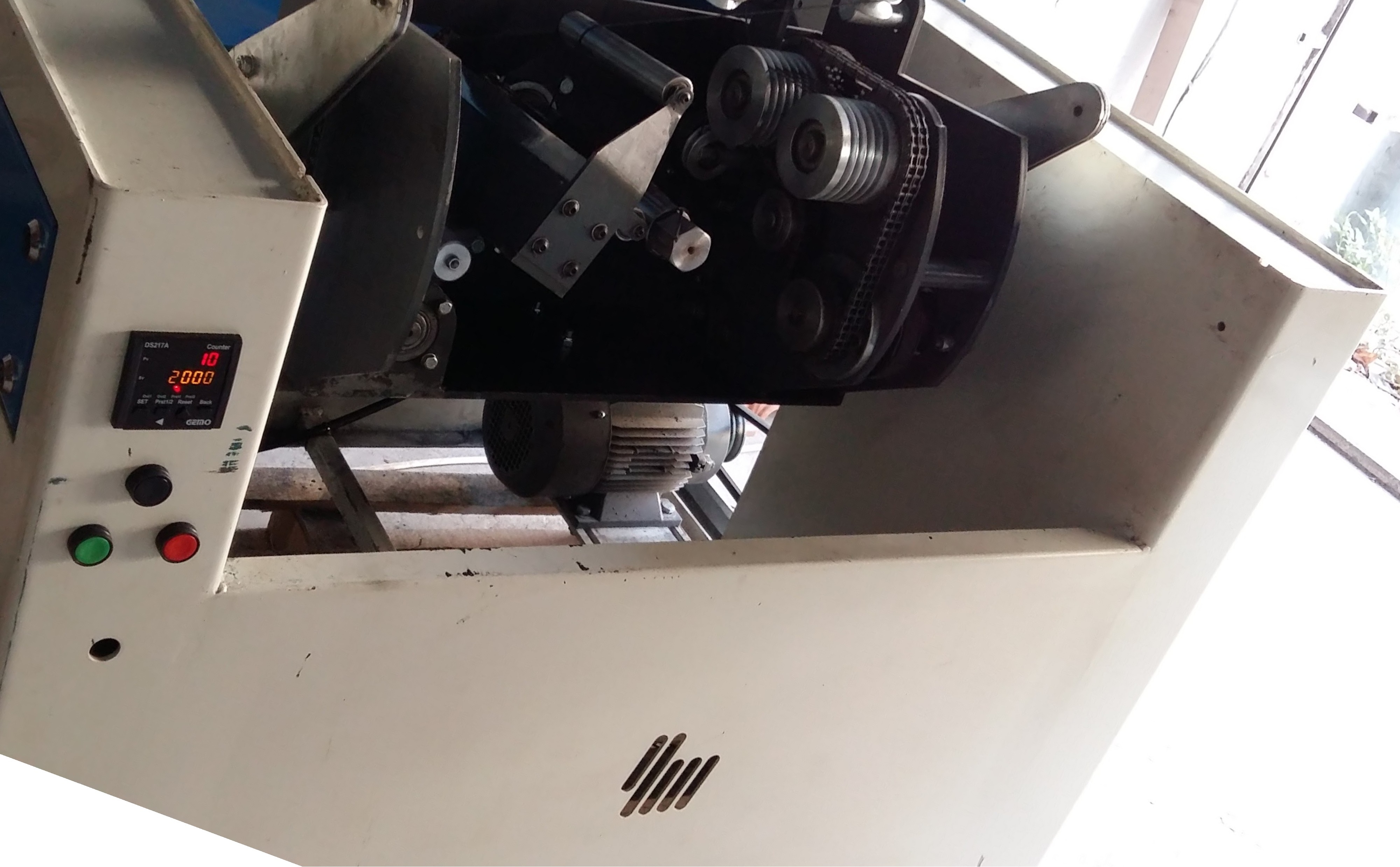 Máquina de Torsión con Control de Tensión Cirmantech YM430